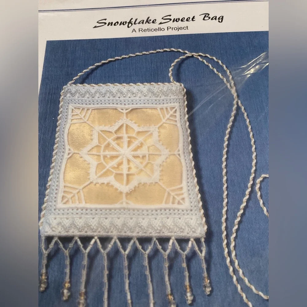 NEW Snowflake Sweet Bag Kit Diane Clements Sewing Craft Crossbody Bag DIY